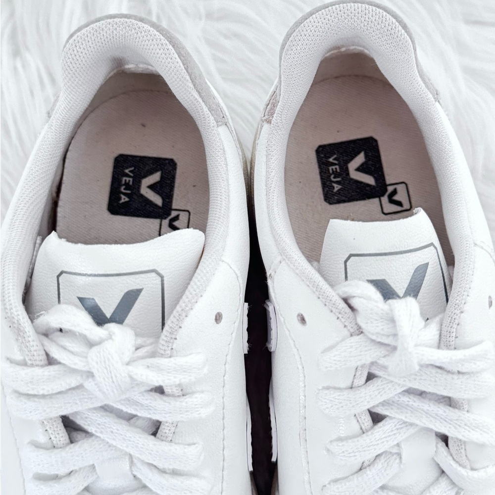 Veja V-10 CWL Sneakers - Picture 5 of 11